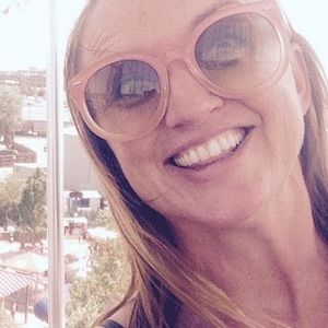 Meet your Posher, Angela